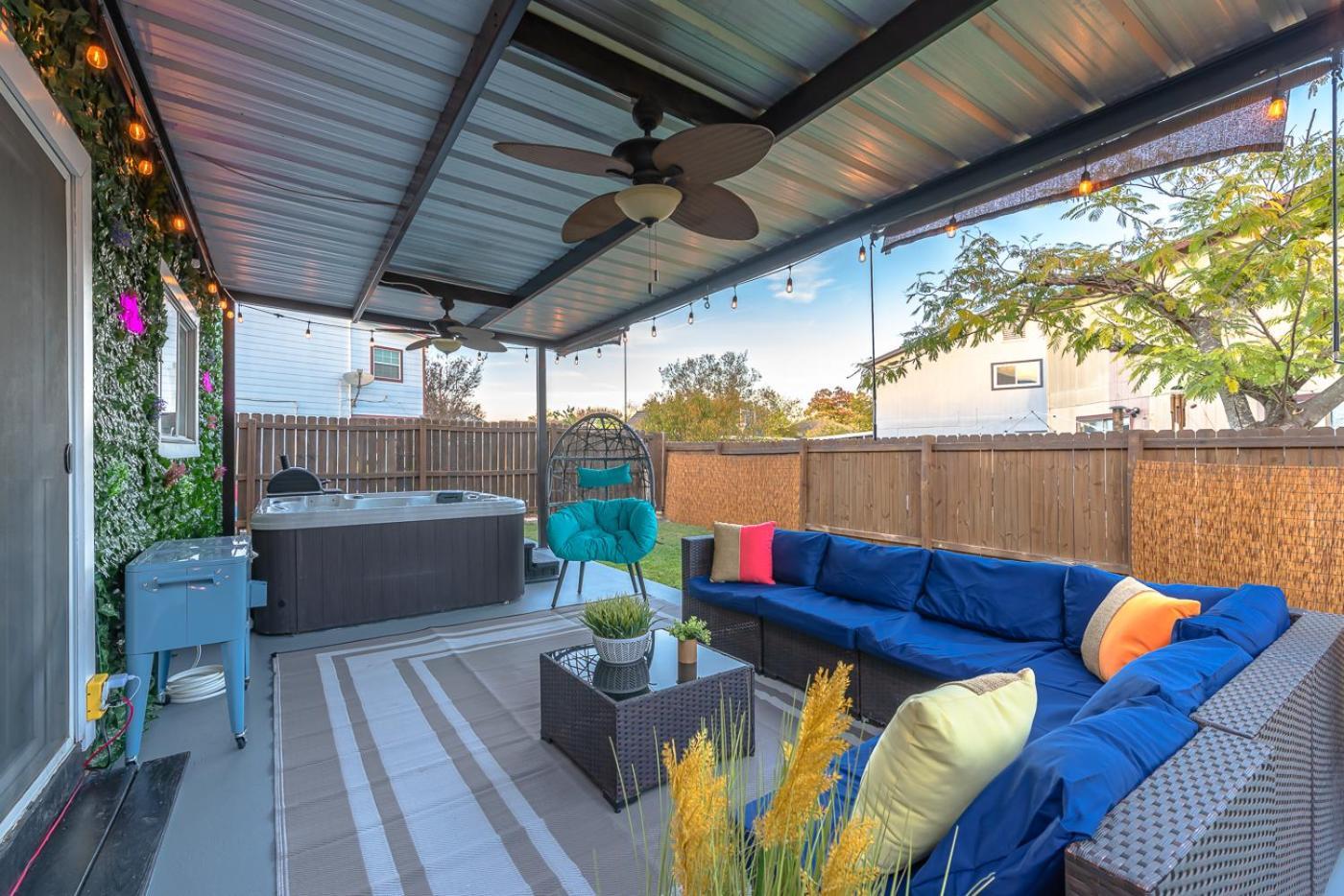 Gameroom, Bbq & Hot-Tub By Lackland & Seaworld San Antonio Exterior photo